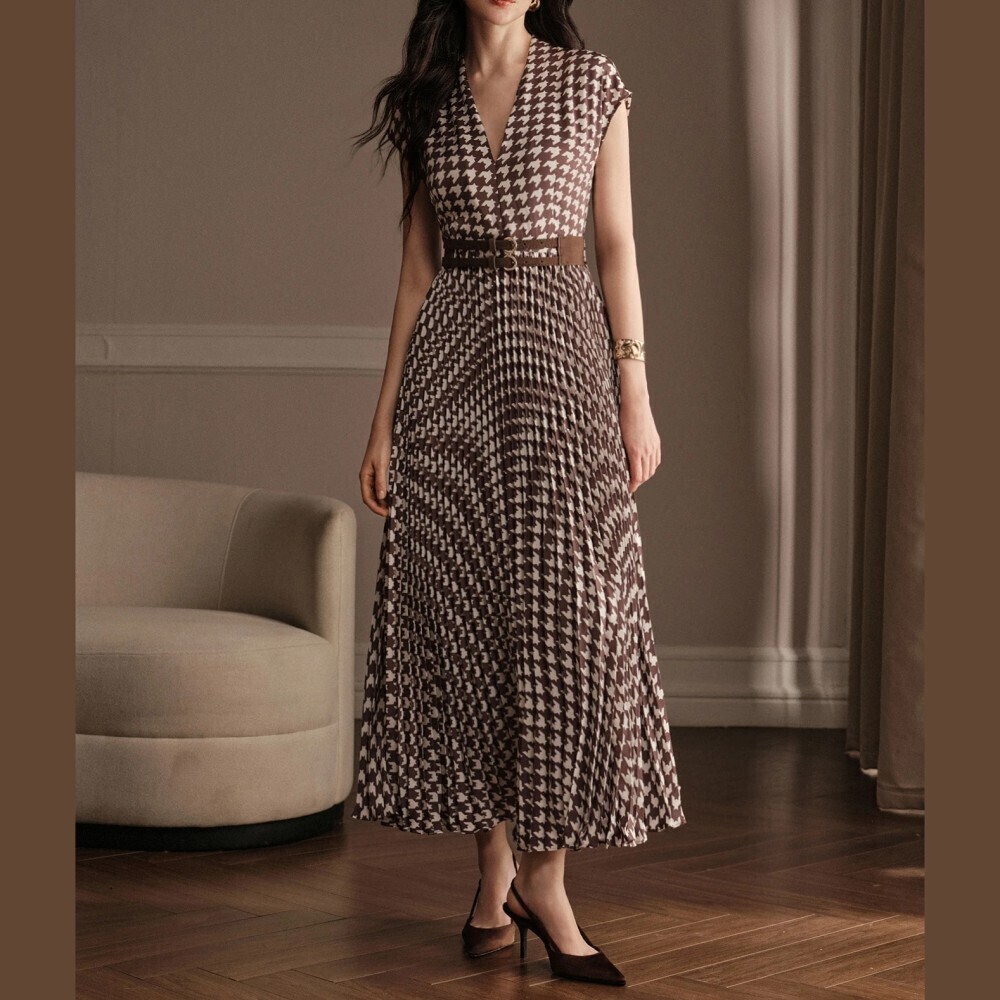 Brown Houndstooth Pleated V Neck Belted Cap Sleeve Maxi Dress